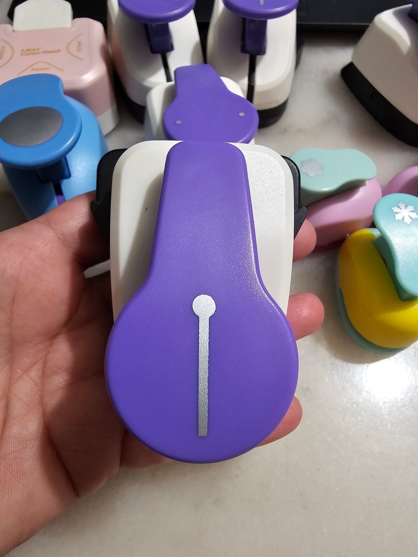 Earring and collar Card Puncher for Cards